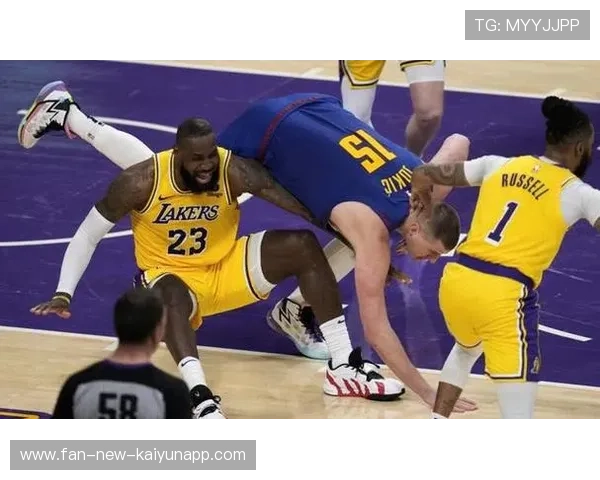 NBA季后赛：湖人队顺利淘汰对手，进入决赛（352 ）